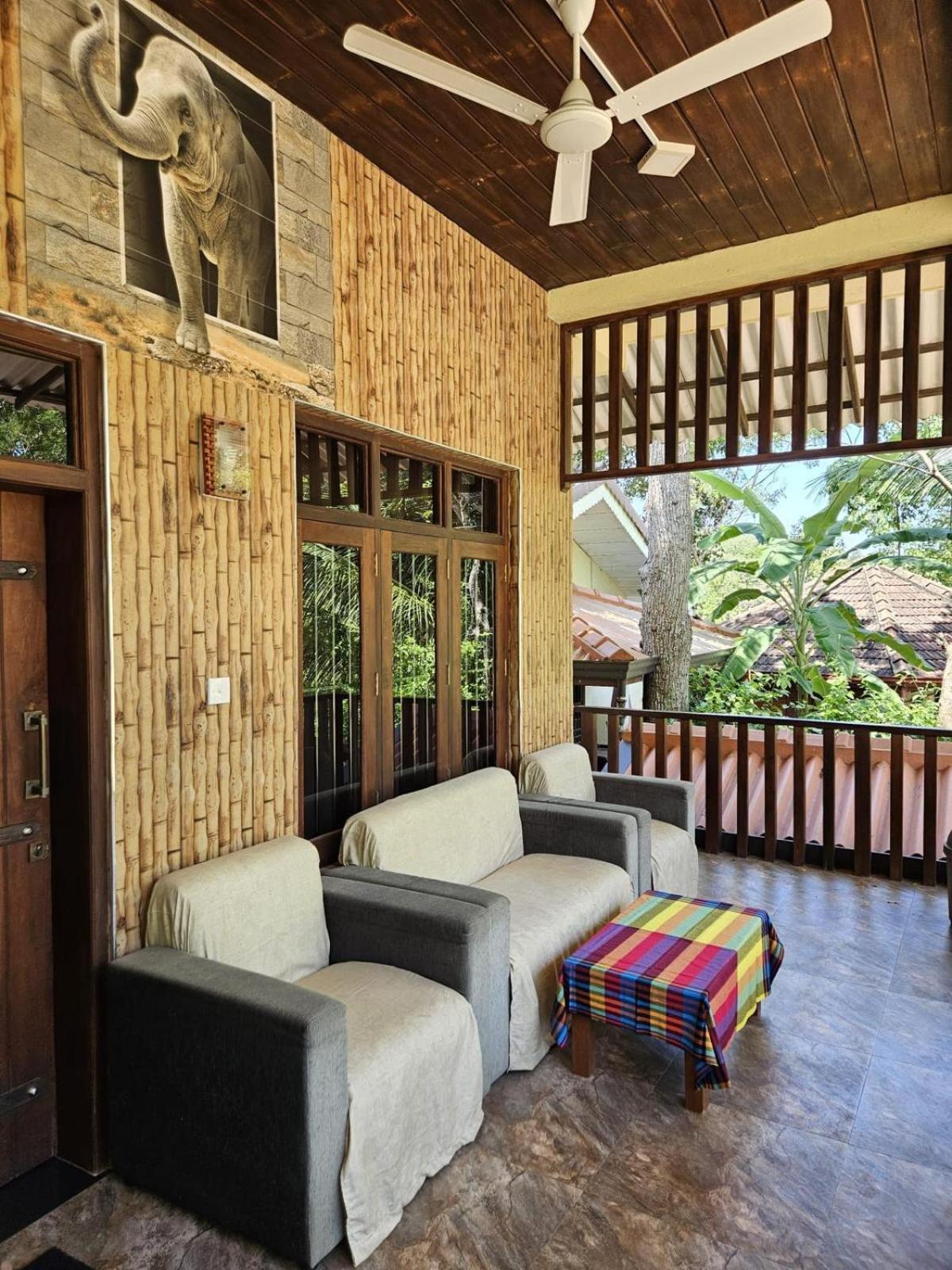 Eden Reverie Deluxe Rooms And Spa Tangalle Esterno foto